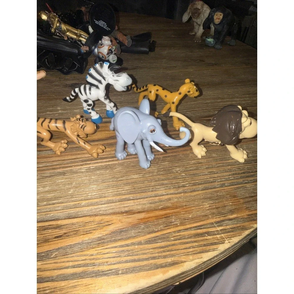 Set Of 6 Cartoon Style Rubber‎ Safari Animal Toys Cake Toppers